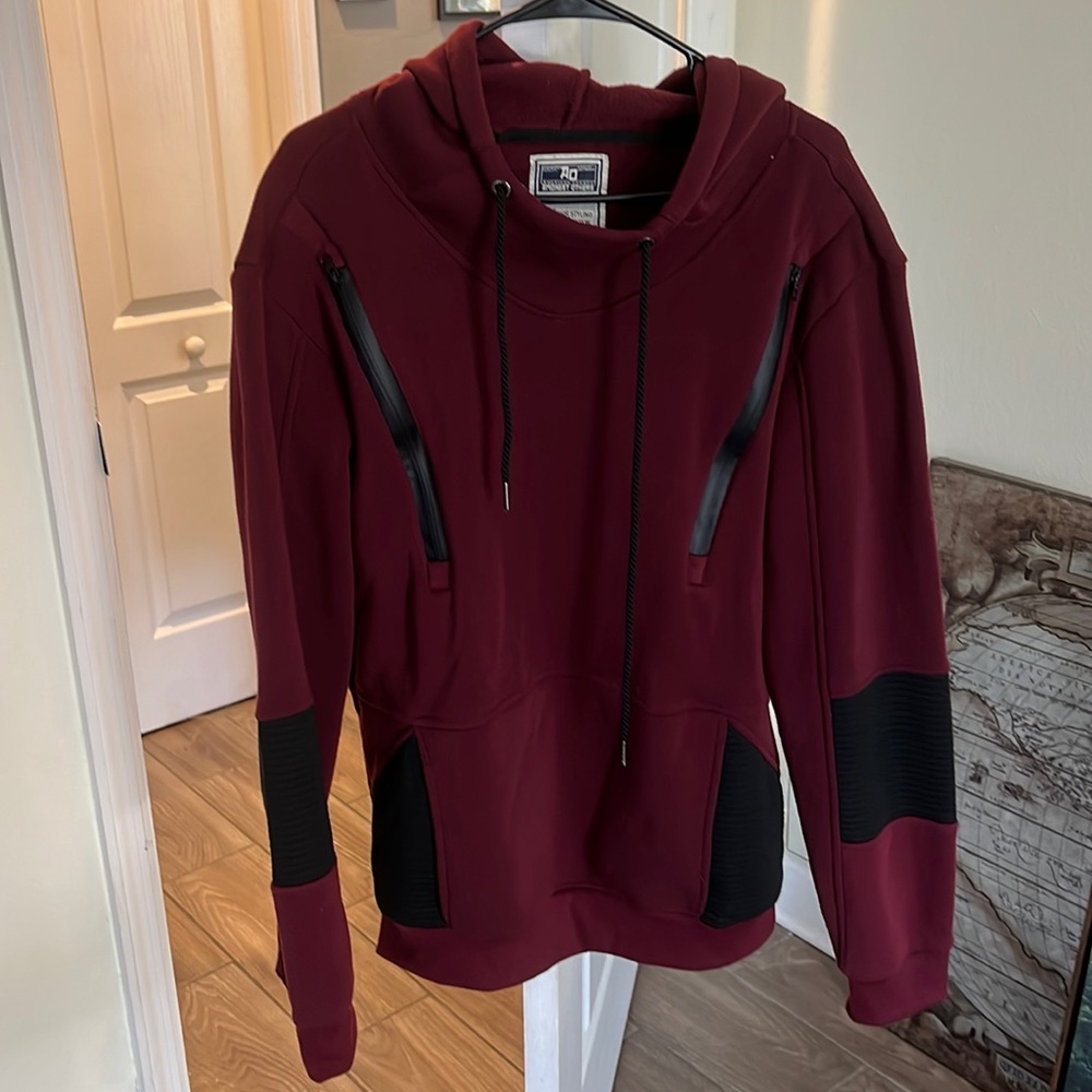 Sweatshirt - Maroon